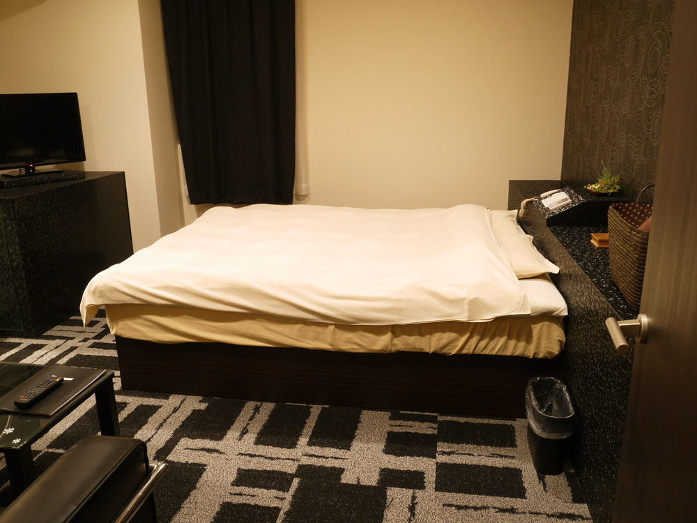 Hotel Hills Osaka Buitenkant foto