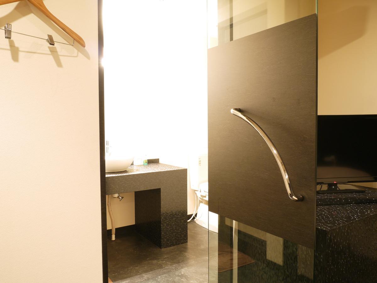 Hotel Hills Osaka Buitenkant foto