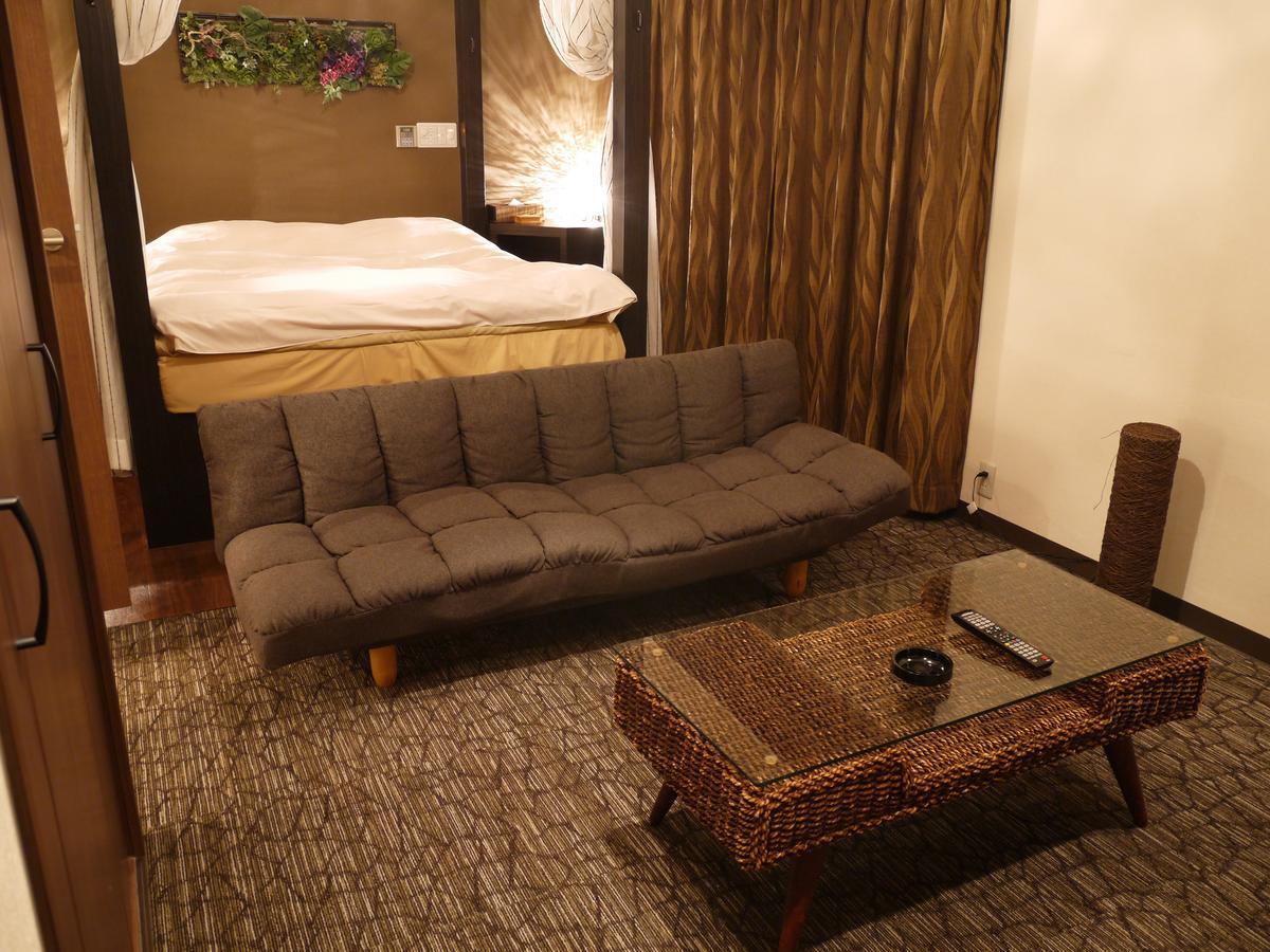 Hotel Hills Osaka Buitenkant foto