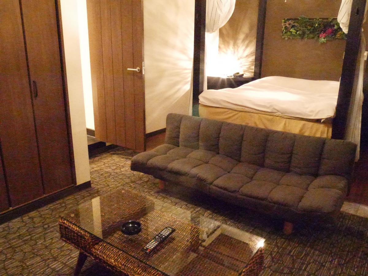 Hotel Hills Osaka Buitenkant foto